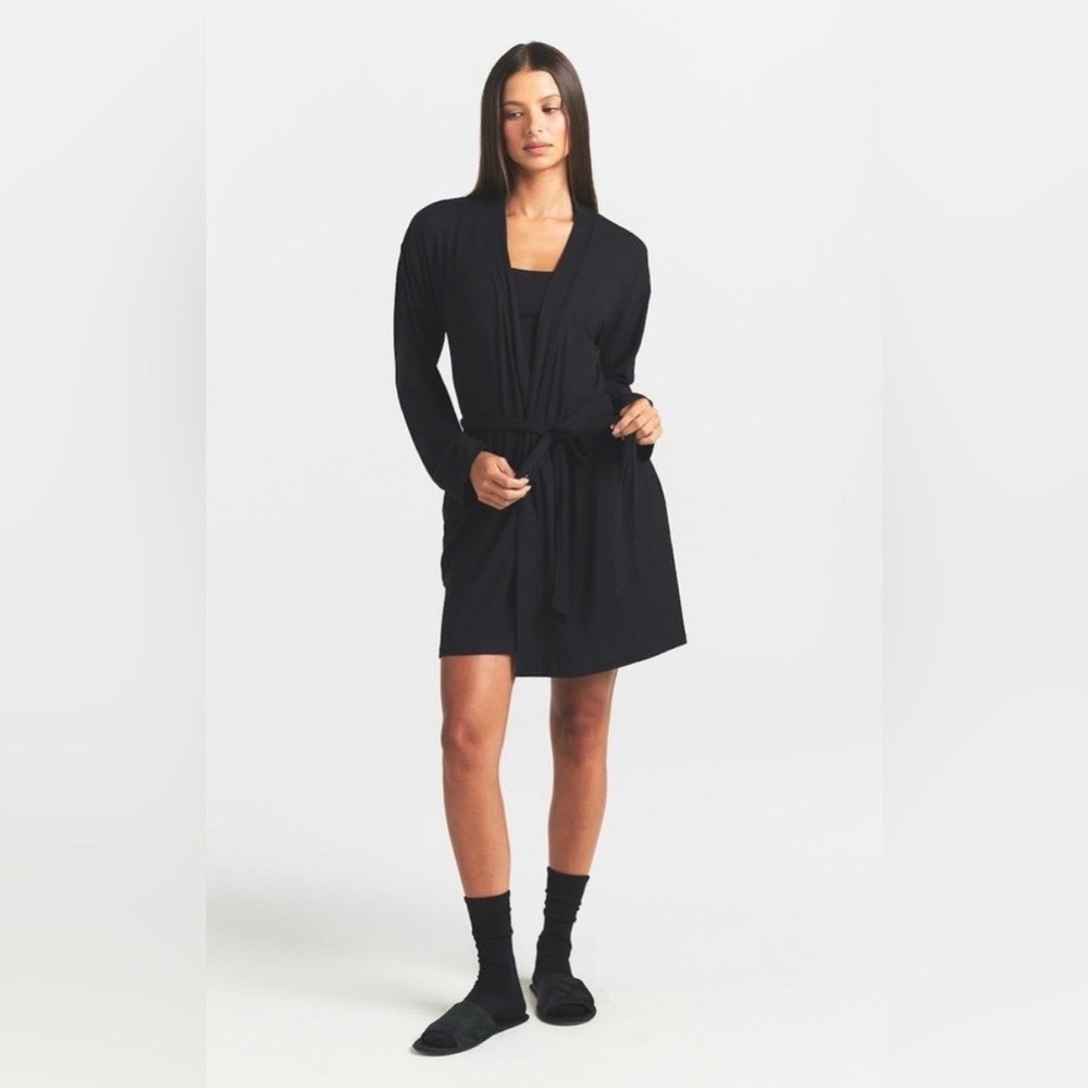 NWT SKIMS Soft Lounge Robe ribbed in size small and xlarge in the color Onyx